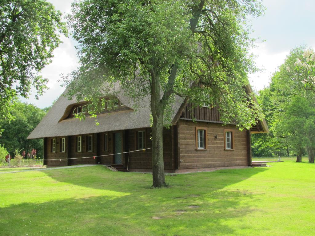 Villa Exklusives Holzhaus Burg  Habitación foto
